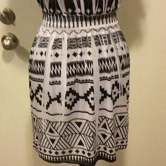 Womens subliminal print Dress short sleeves SMALL Black & White - Picture 4 of 9